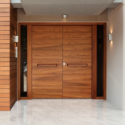 Πόρτα Golden Door Δίφυλλη με πλαϊνά σταθερά