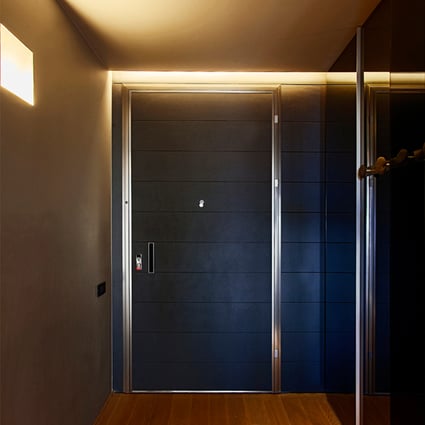 Πόρτα Golden Door με κρυφό μεντεσέ 